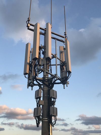 Remote Radio Unit/Antenna